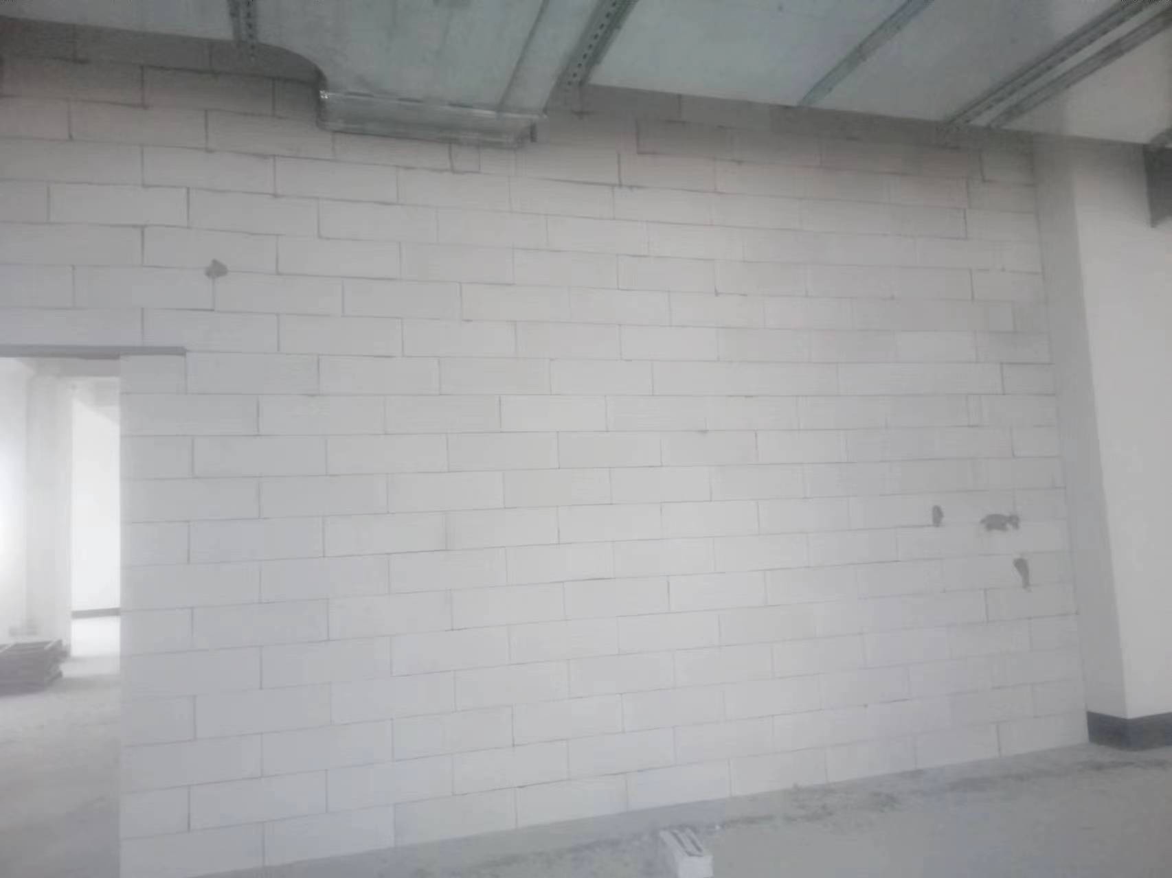 轻质砖隔墙墙体状态